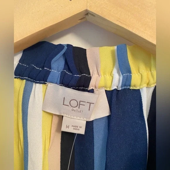 Loft Women’s Sheer Flowy Striped Tank Top Size M - Picture 3 of 8